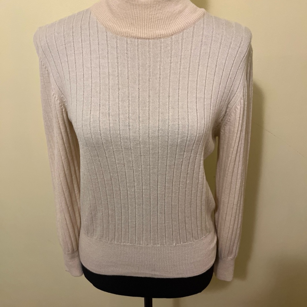 Lord & Taylor Cream Turtleneck Sweater ribbed 100 % Merino wool casual